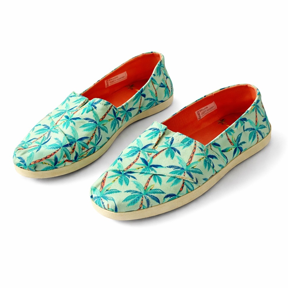 Tom’s x Paper Source Palm-Print Slip-On Women’s Espadrilles in Aqua